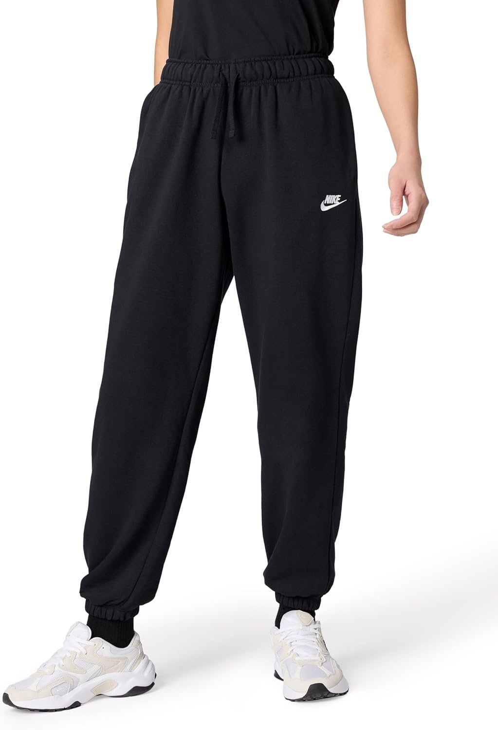 Nike Women’s Sportswear Club Fleece Mid-Rise Oversized Sweatpants