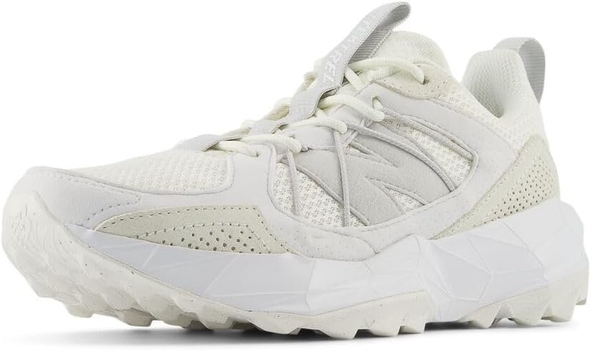 New Balance Women’s Dynasoft Tektrel V1 Suede